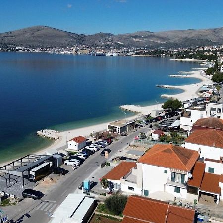 Apartments Anna Trogir Exterior foto