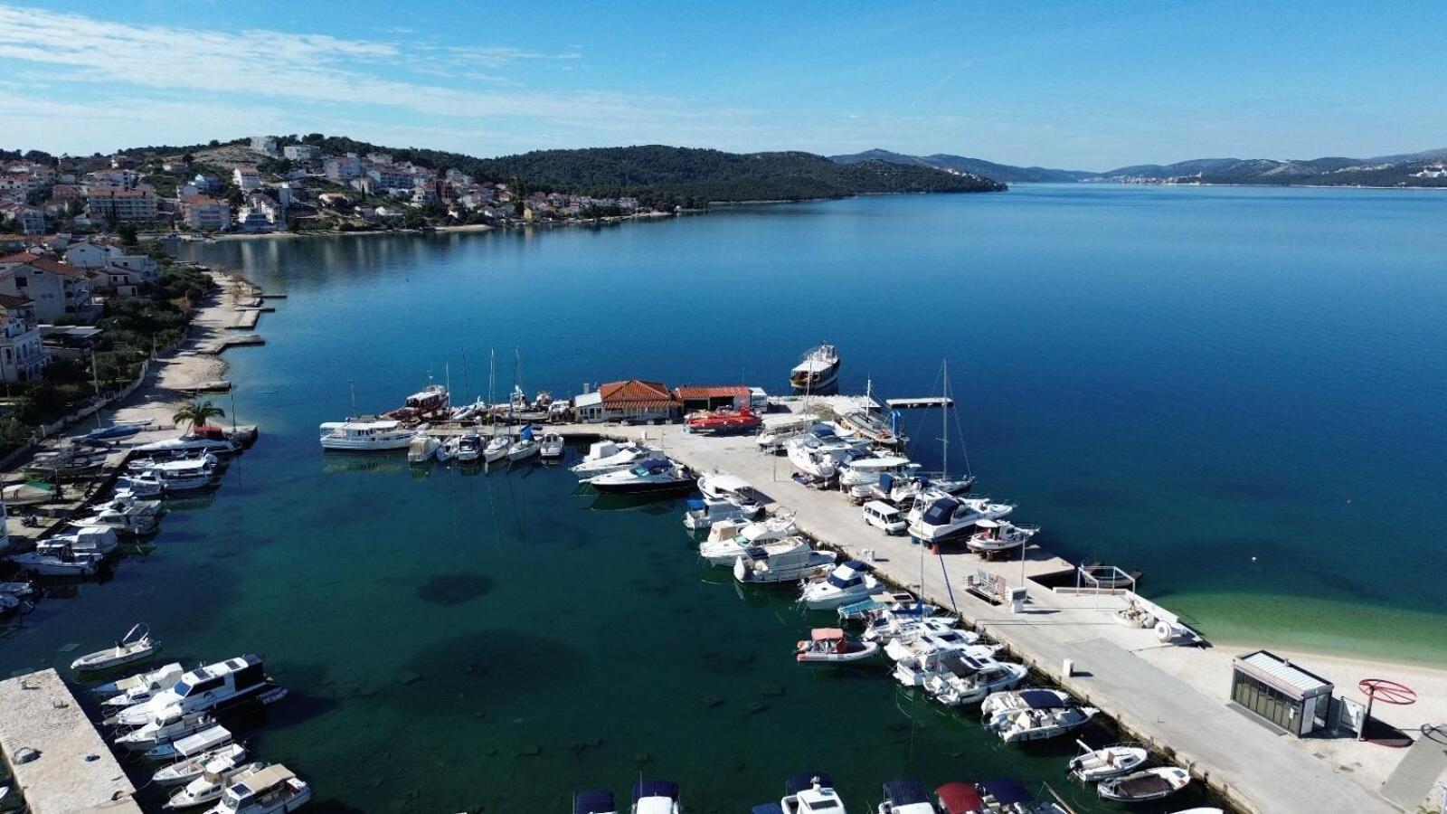 Apartments Anna Trogir Exterior foto