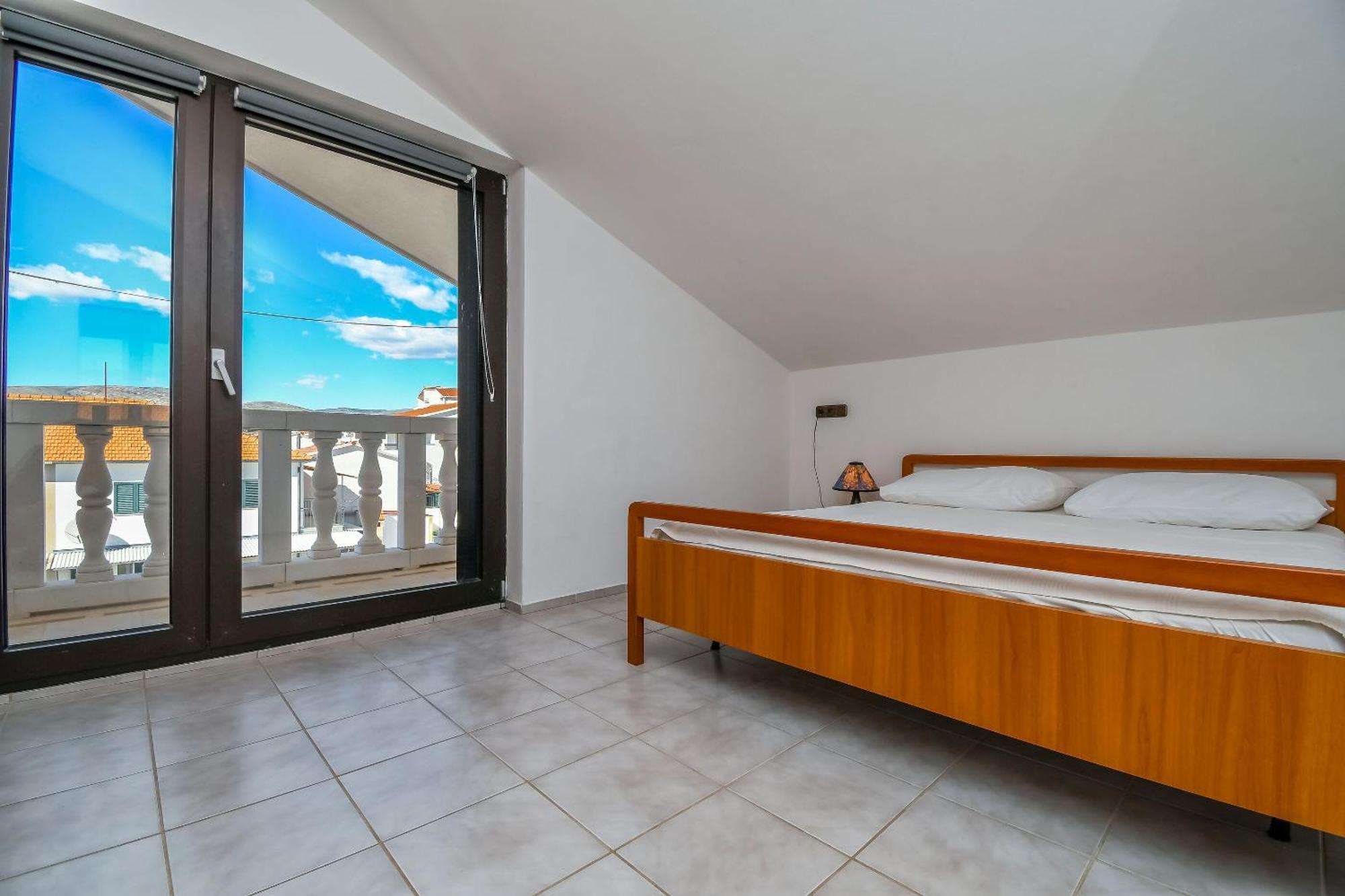 Apartments Anna Trogir Exterior foto